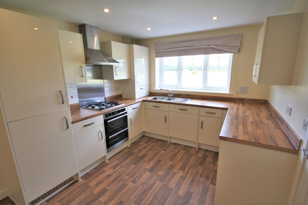 Property photo 3 of 15 Img_2261