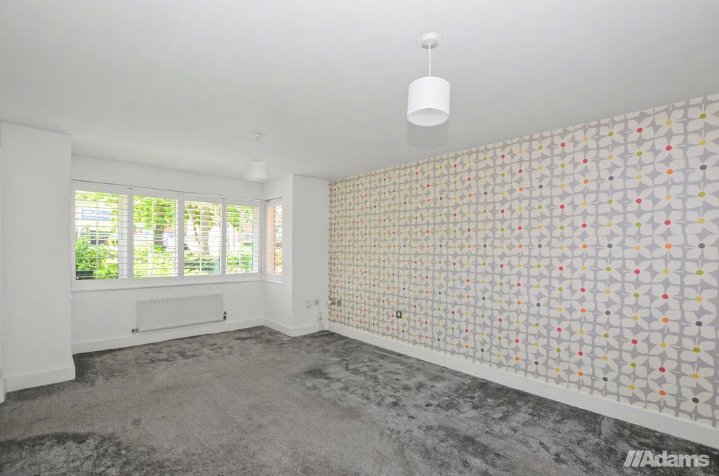 Property photo 3 of 27