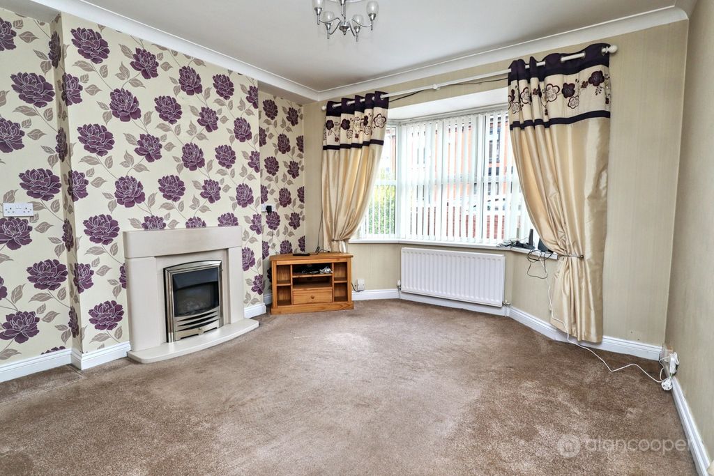 Property photo 2 of 23 5331226