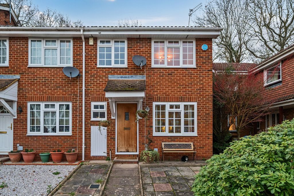 Property photo 1 of 14 1404553-1-6994A9d...