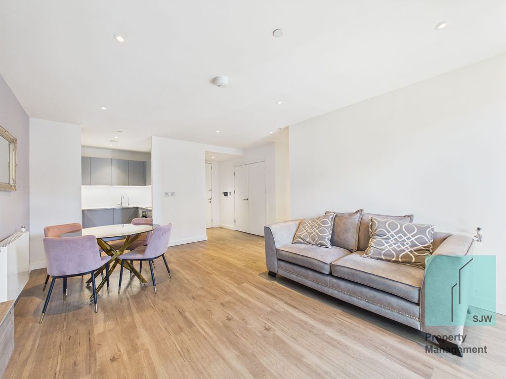 Property photo 3 of 12