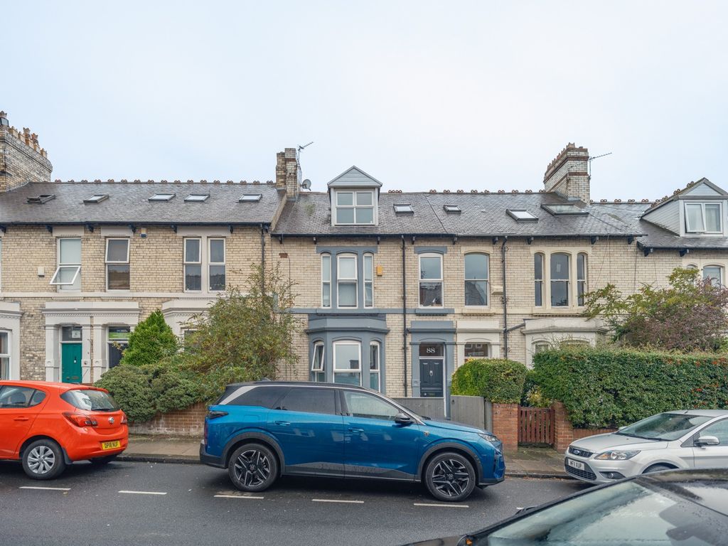 Property photo 1 of 1 4636300