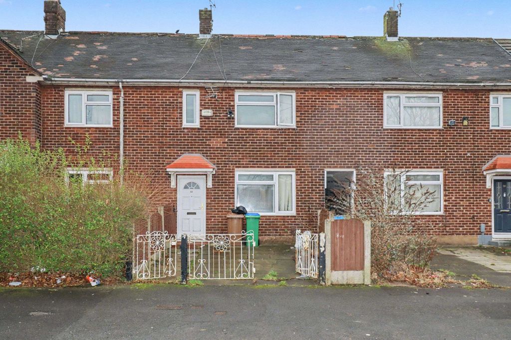 Property photo 1 of 15 22 Derwent Road, Middleton, Manchester, M24 5Lp