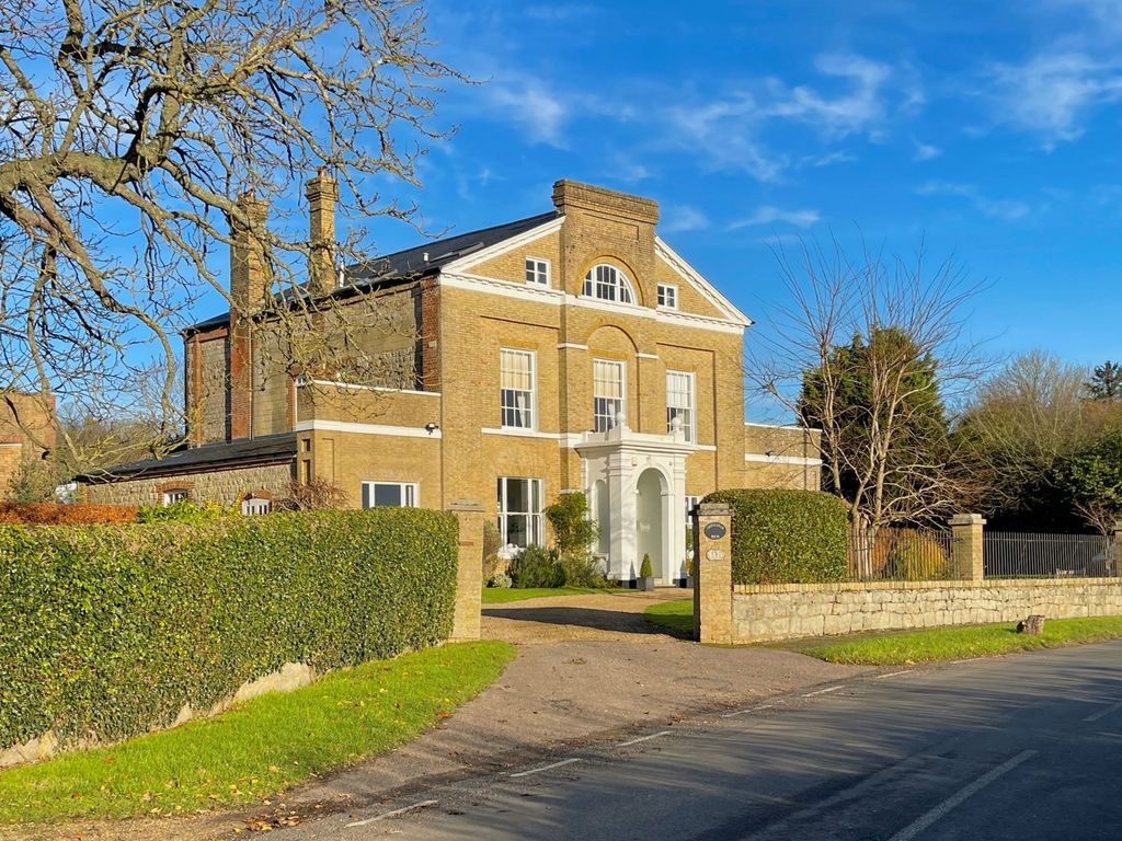 Property photo 1 of 46