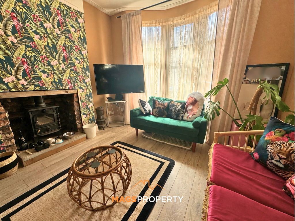 Property photo 2 of 16