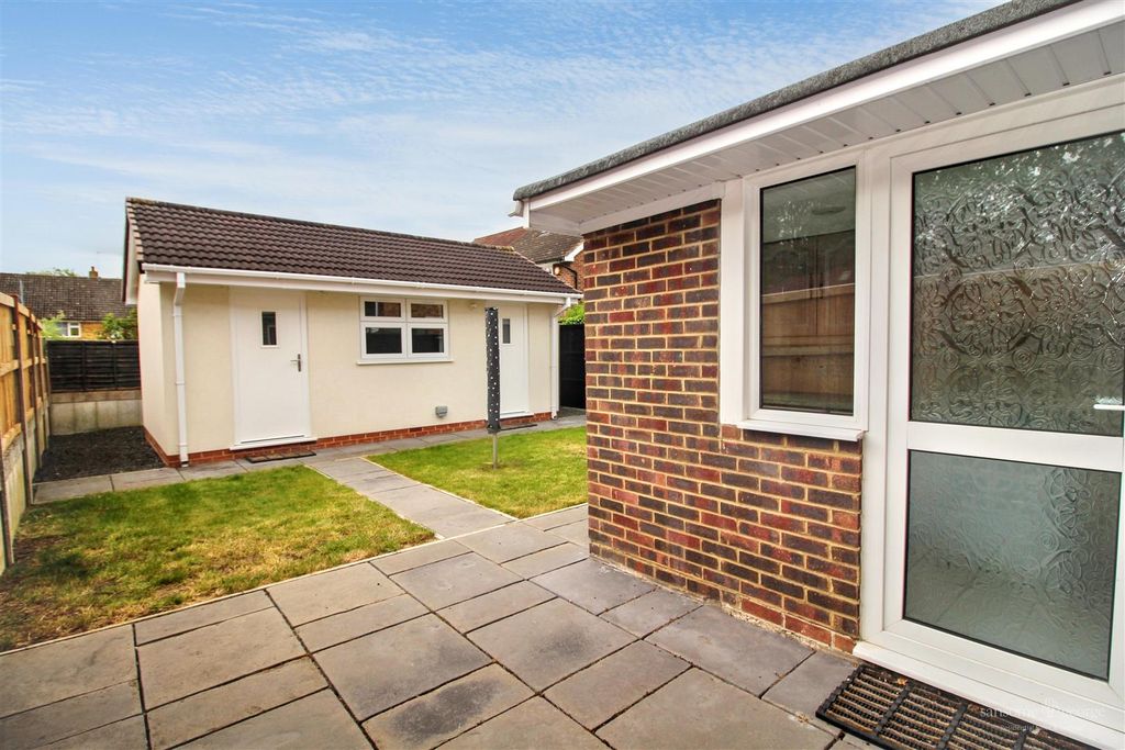 Property photo 2 of 22 Rear Garden & Garden Room