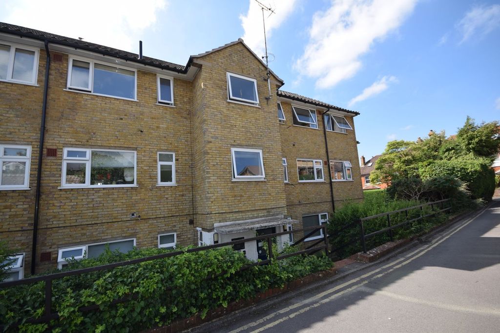 Property photo 2 of 4