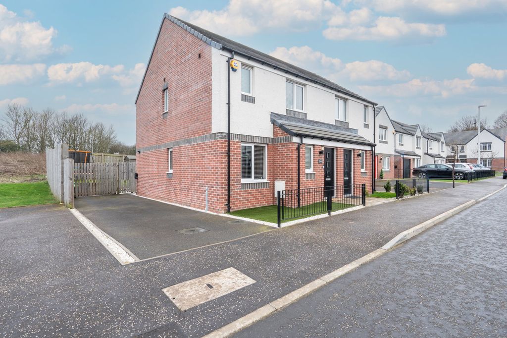 Property photo 1 of 29