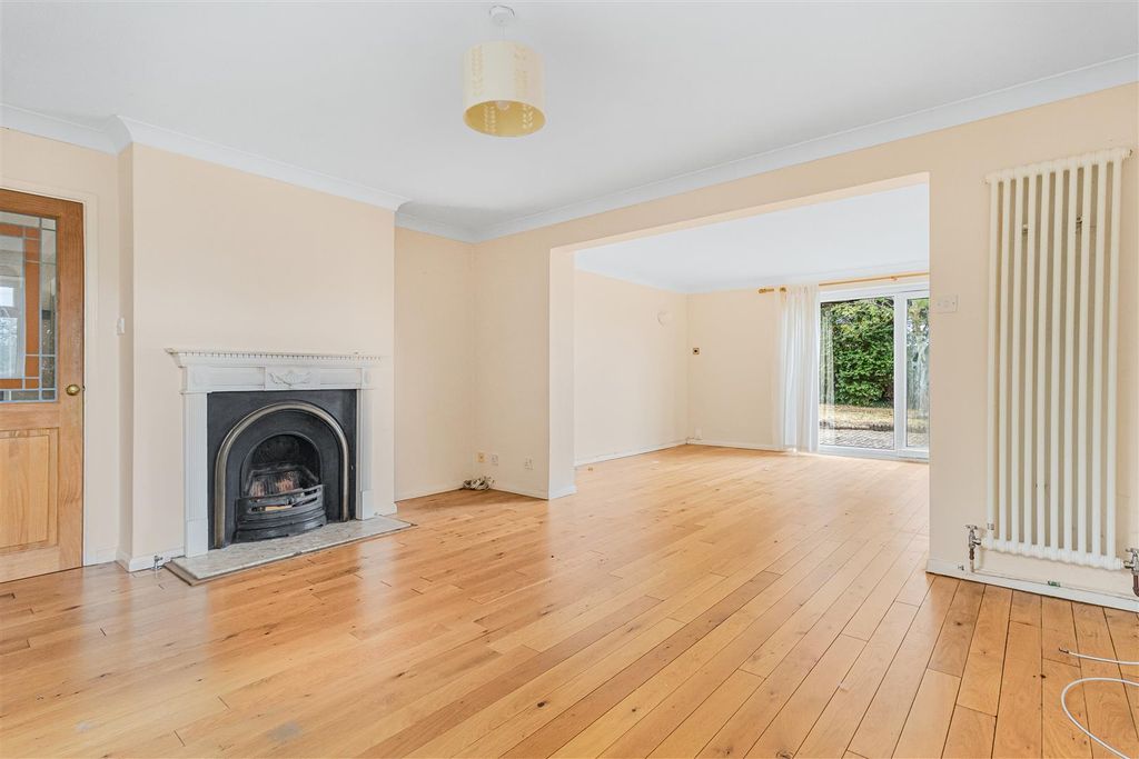 Property photo 3 of 29 16_88325.Jpg