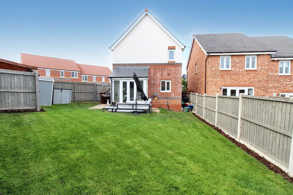 Property photo 2 of 34