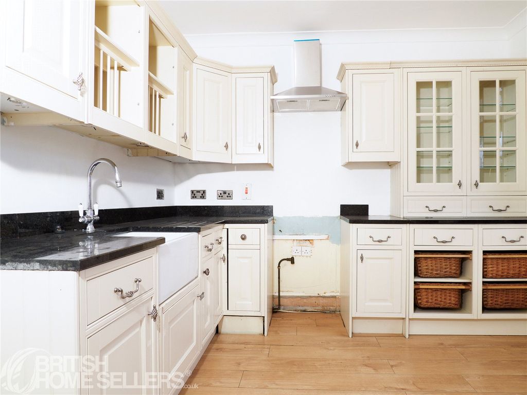 Property photo 2 of 14 Picture No. 09
