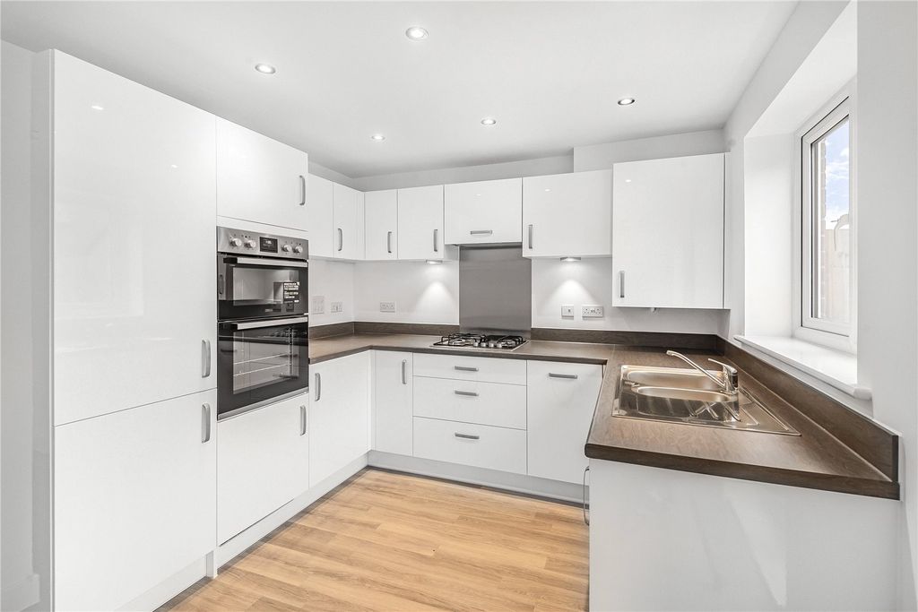 Property photo 2 of 10 Picture No. 06