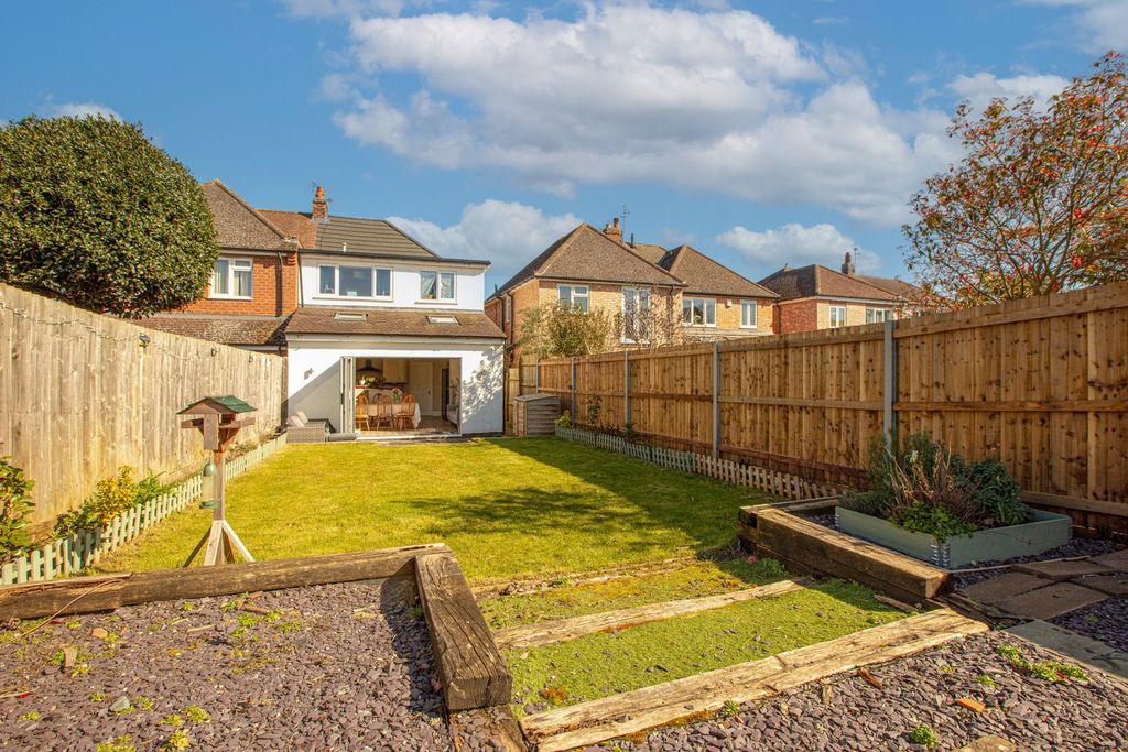 Property photo 2 of 30