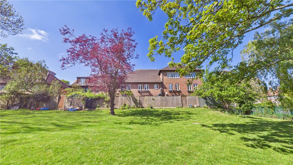 Property photo 2 of 23 Picture No. 38