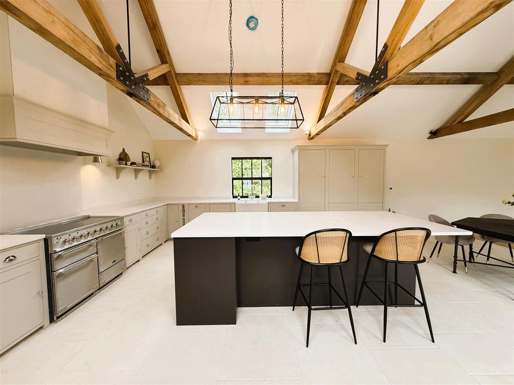 Property photo 2 of 16 Spaciouis Kitchen/Dining Space
