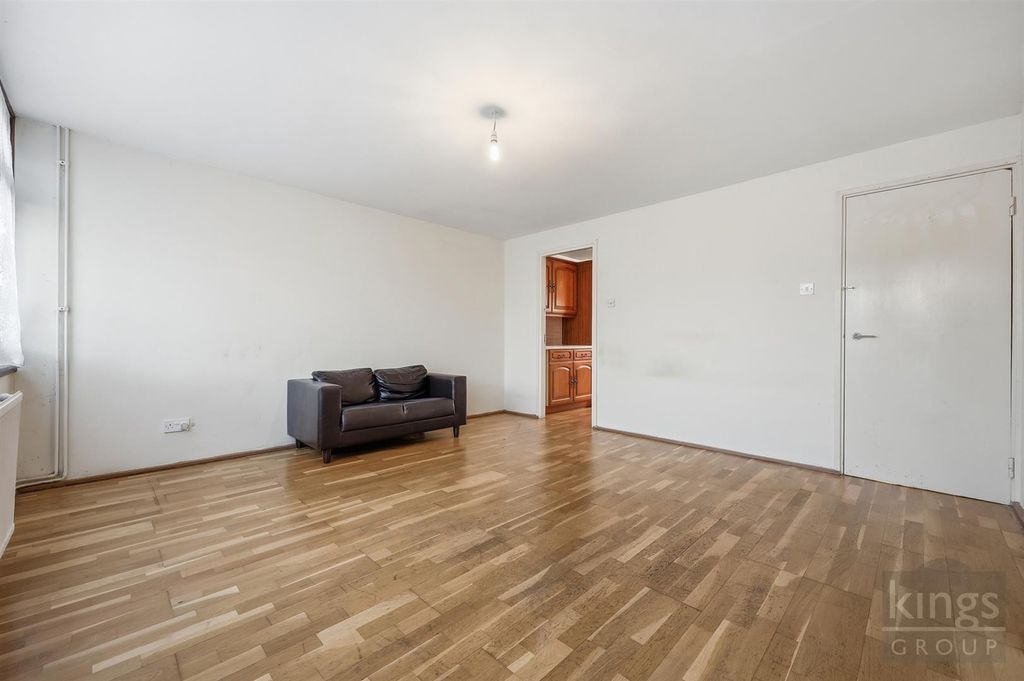 Property photo 3 of 16 Living Room