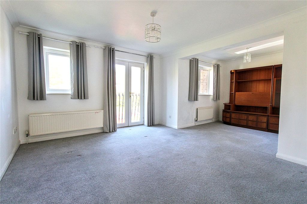 Property photo 2 of 12 Picture No. 02