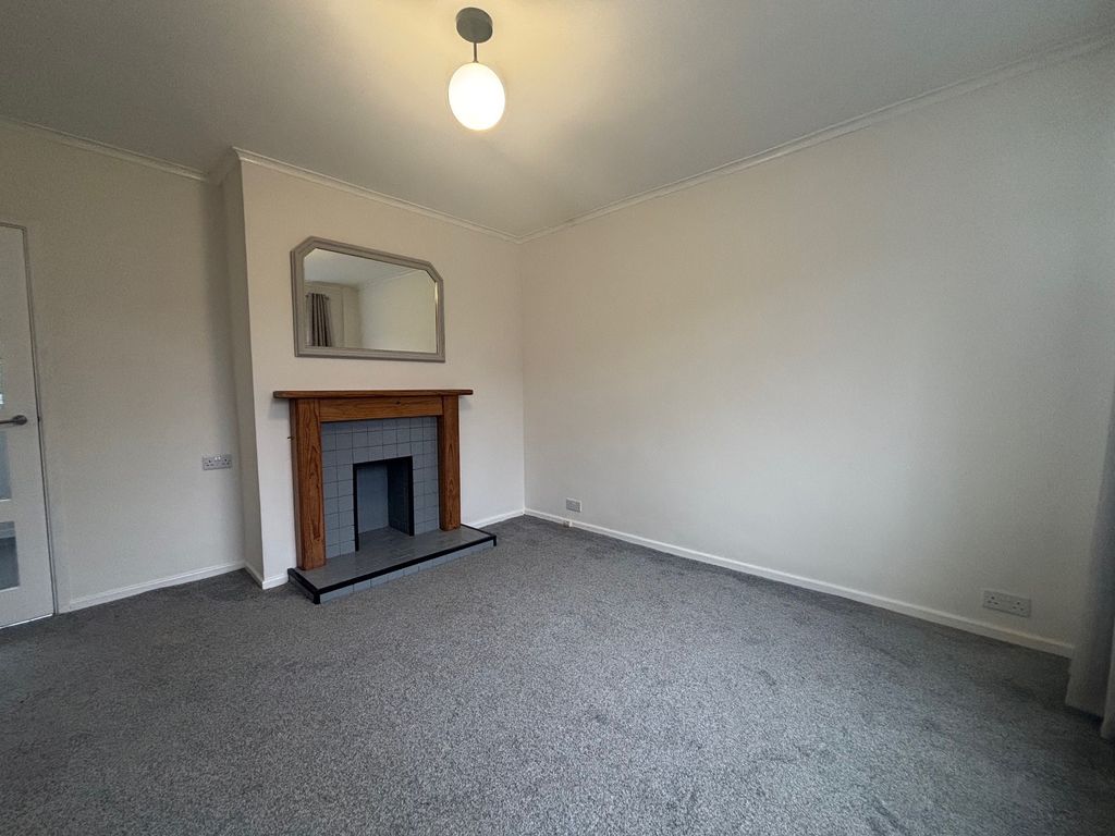 Property photo 2 of 18 Image