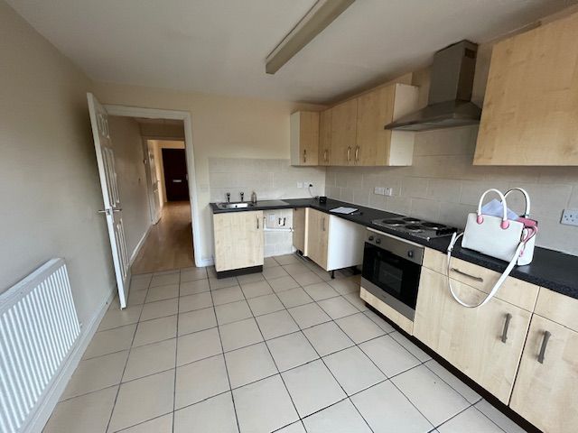 Property photo 2 of 9 Front Description 2