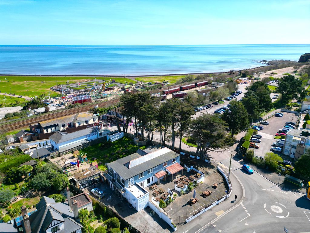 Property photo 1 of 18 Photo 18