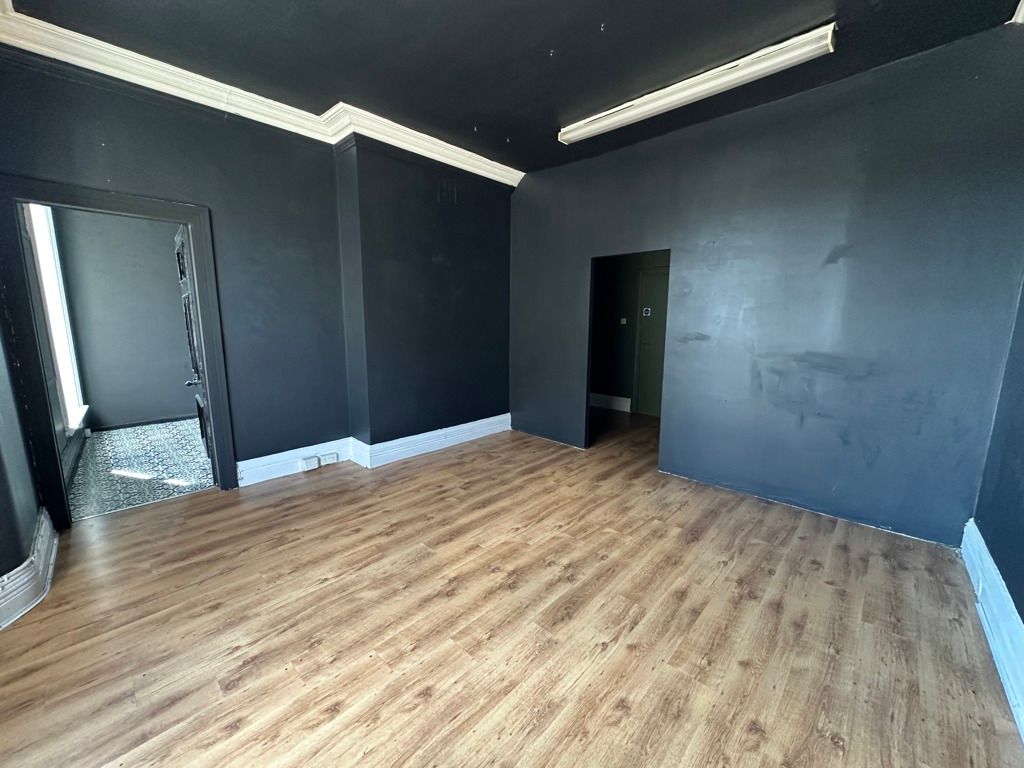 Property photo 2 of 15 Photo 3