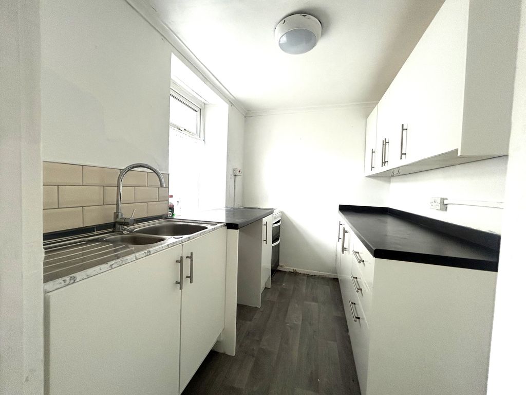Property photo 2 of 12 Img_2373