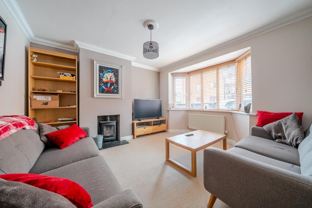 Property photo 2 of 20 Living Room