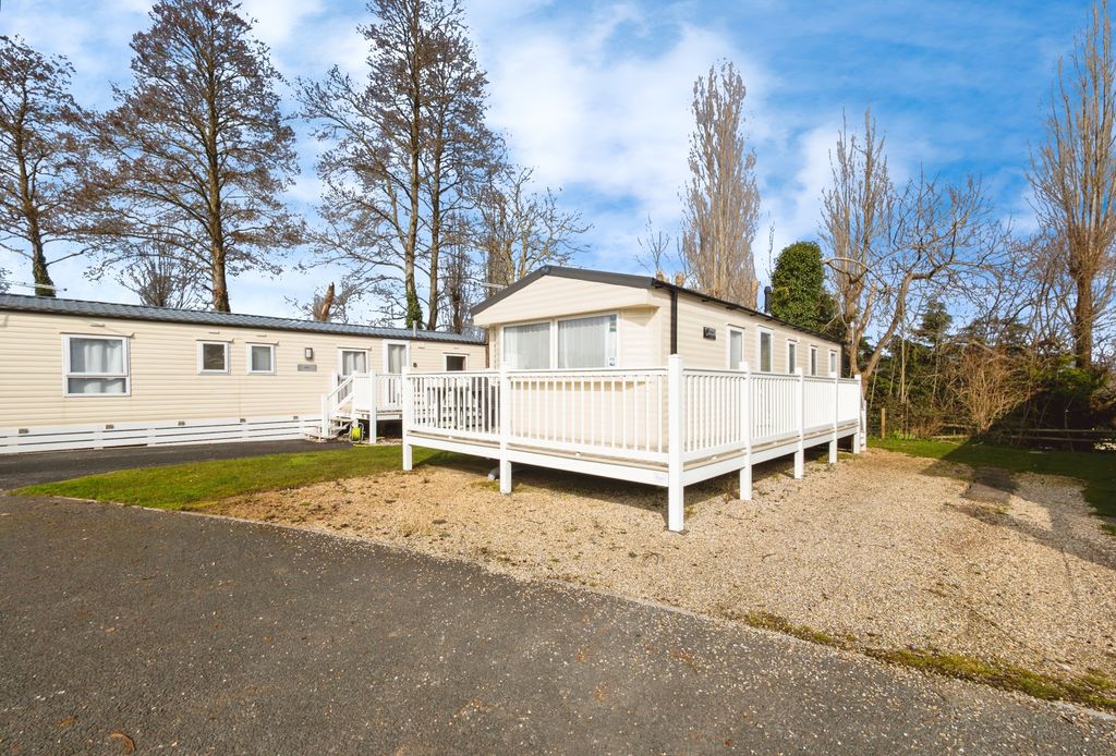 Property photo 1 of 17 Photography