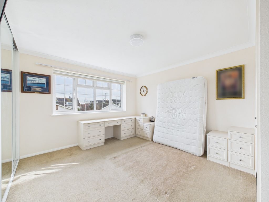 Property photo 3 of 13 Cam03519G0-Pr0232-Still001