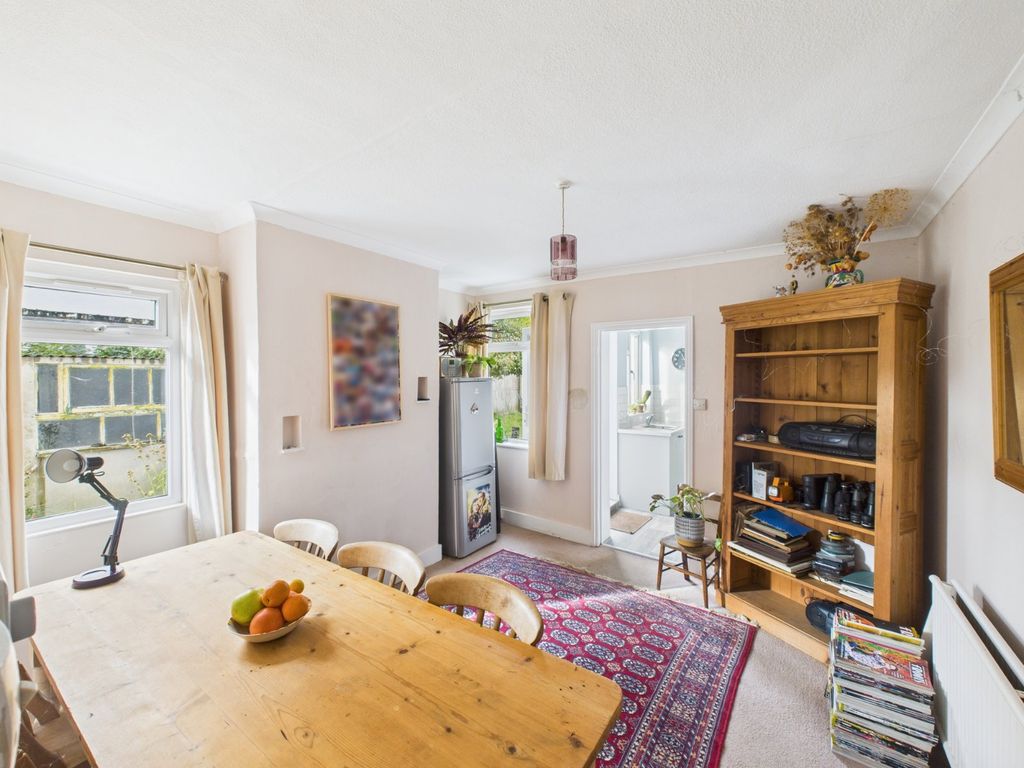 Property photo 2 of 10 Dining Room