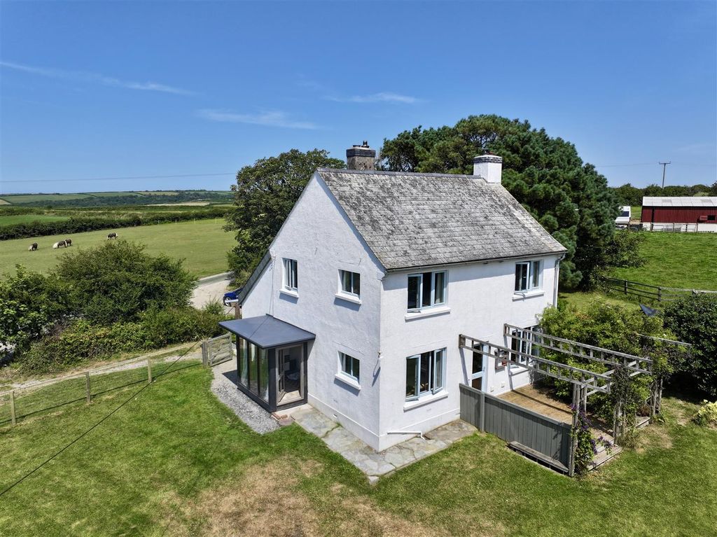 Property photo 2 of 44