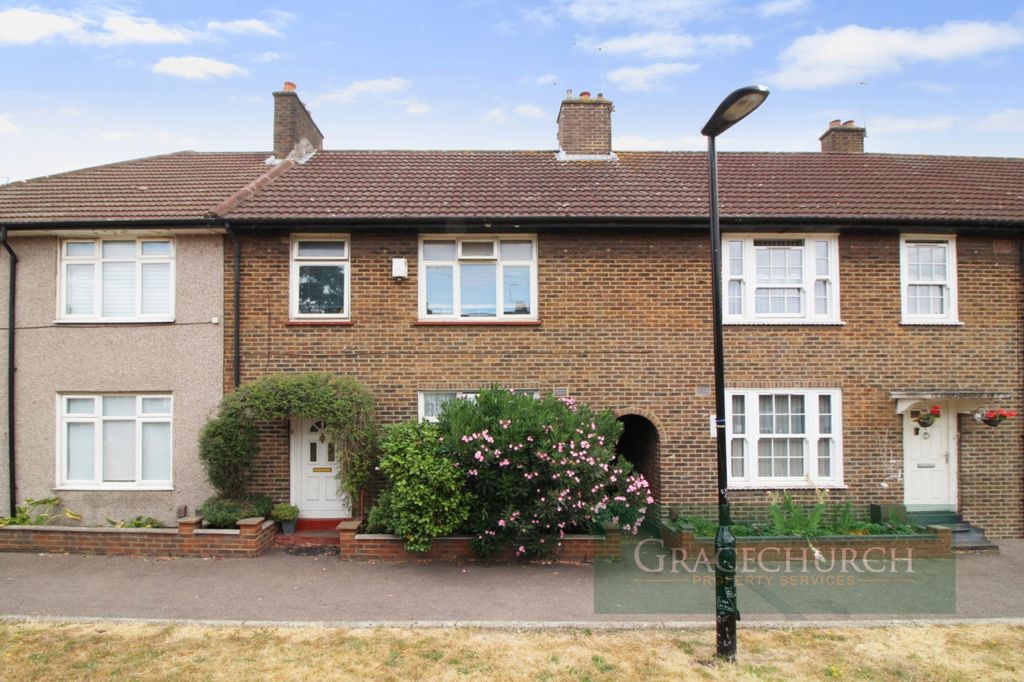 Property photo 2 of 18 External