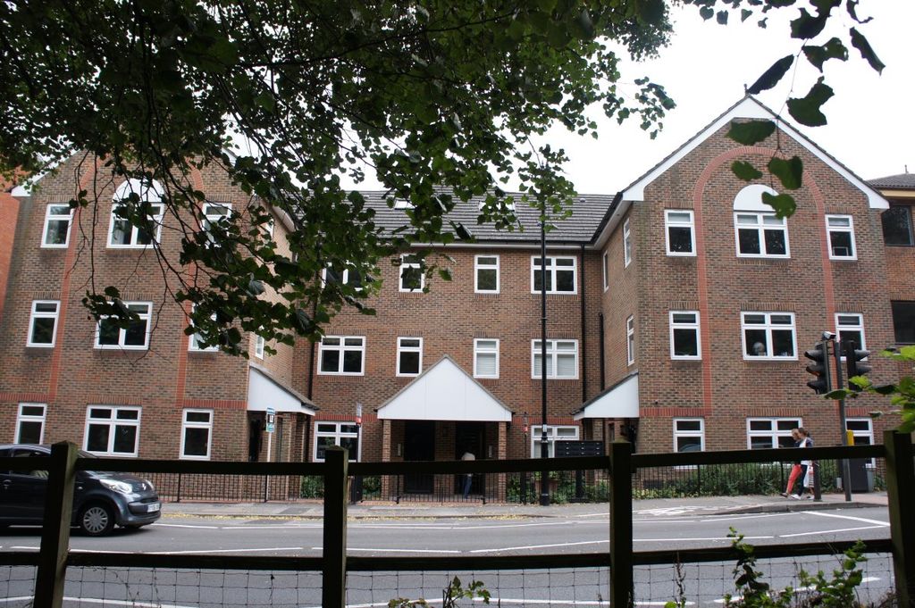 Property photo 1 of 9