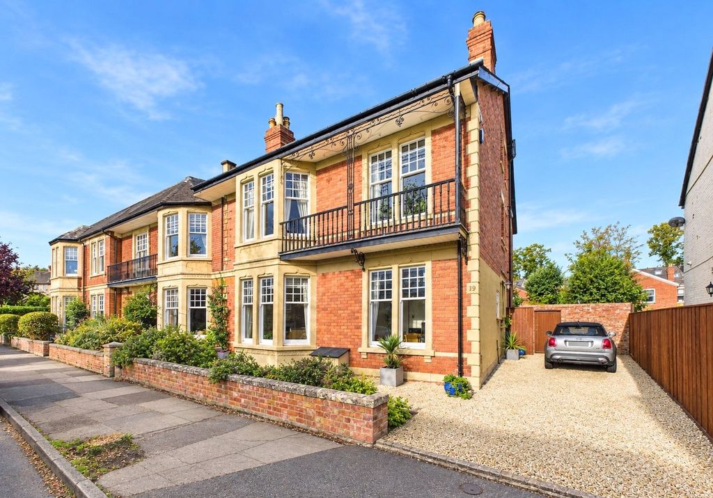 Property photo 1 of 30 Picture No. 39