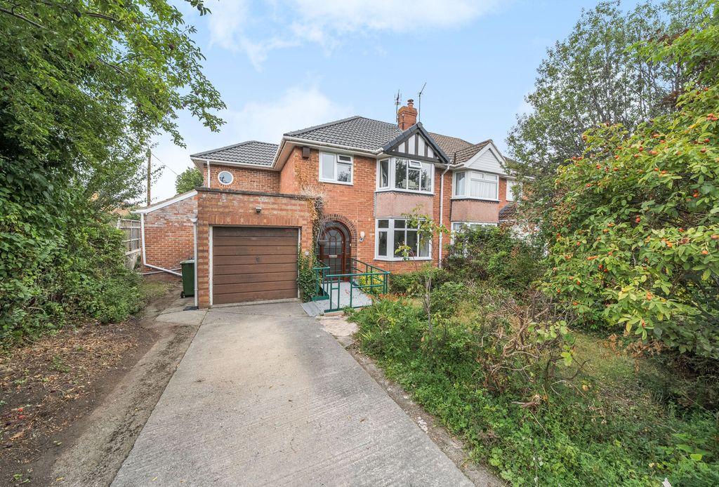 Property photo 1 of 18 1326758-2-688114E...
