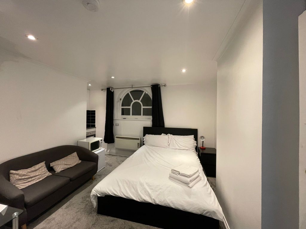Property photo 1 of 4