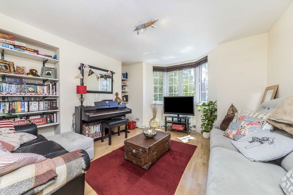 Property photo 2 of 5