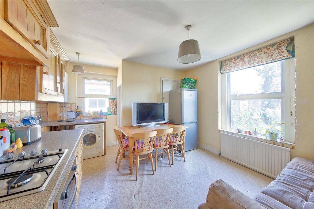 Property photo 2 of 8 80A_Waldron_Road_Image7_14300_4.Jpg