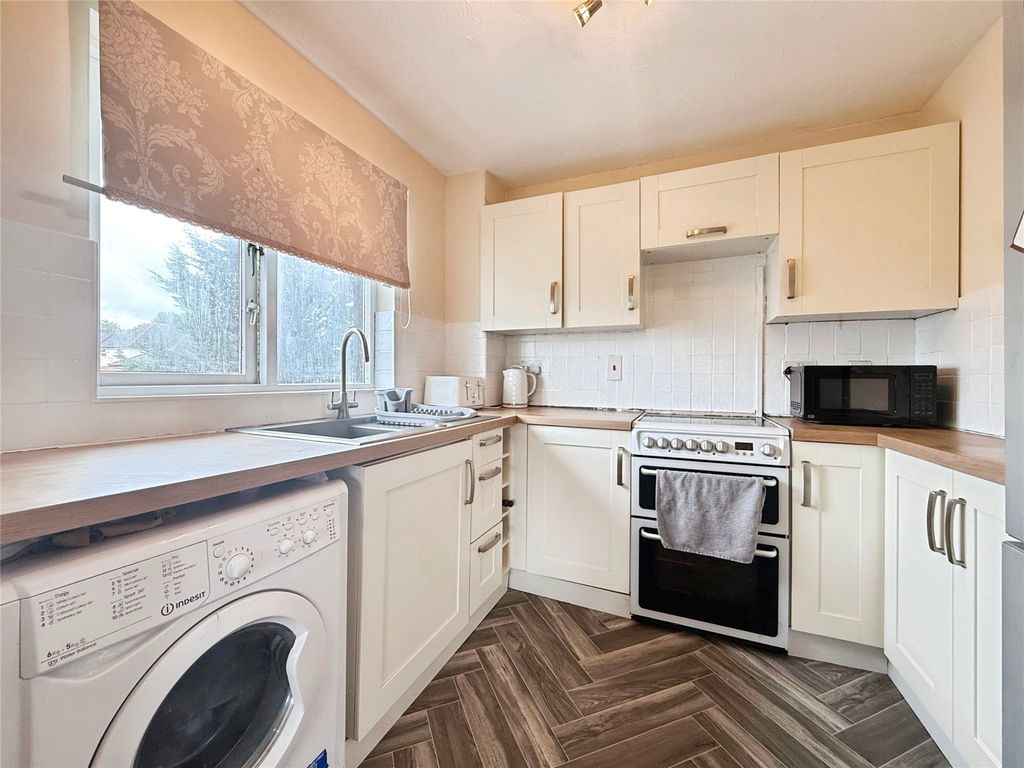 Property photo 3 of 11 Picture No. 10
