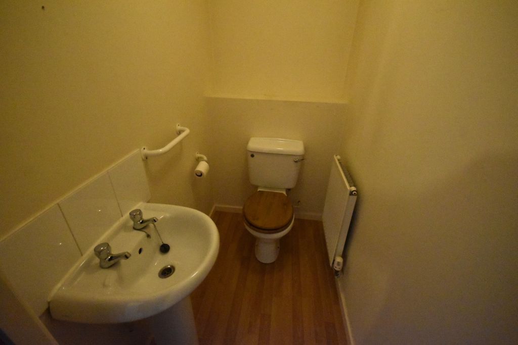 Property photo 3 of 10 Photo 2