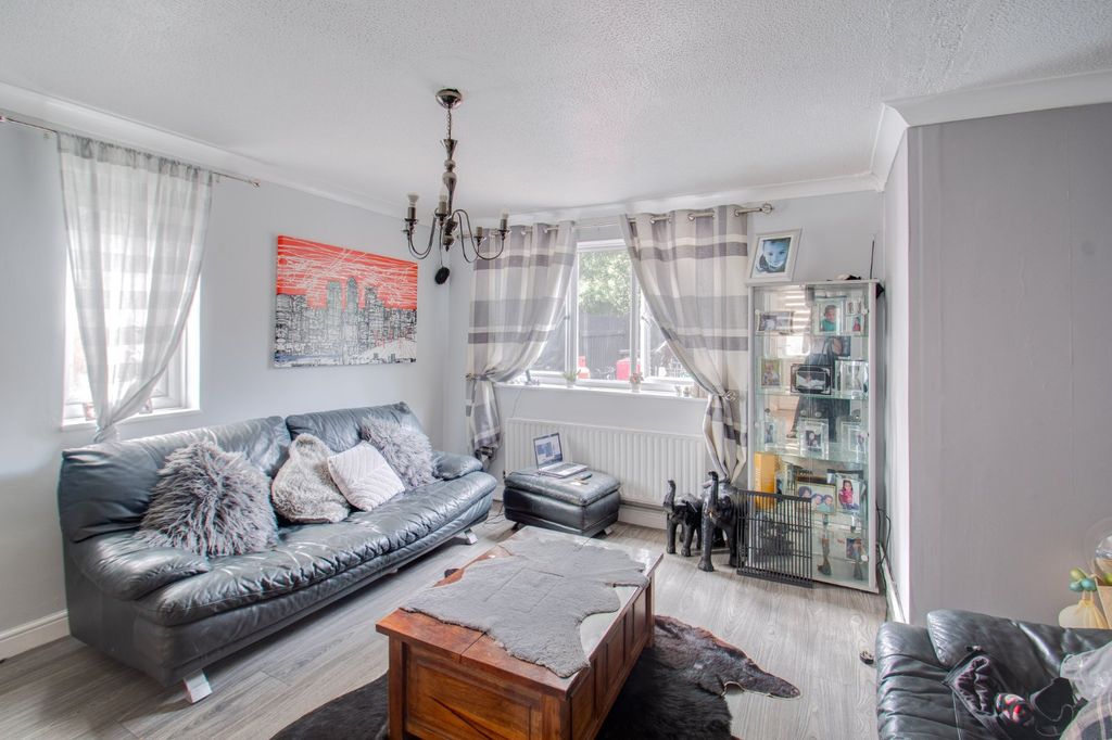 Property photo 2 of 13 Picture No. 07