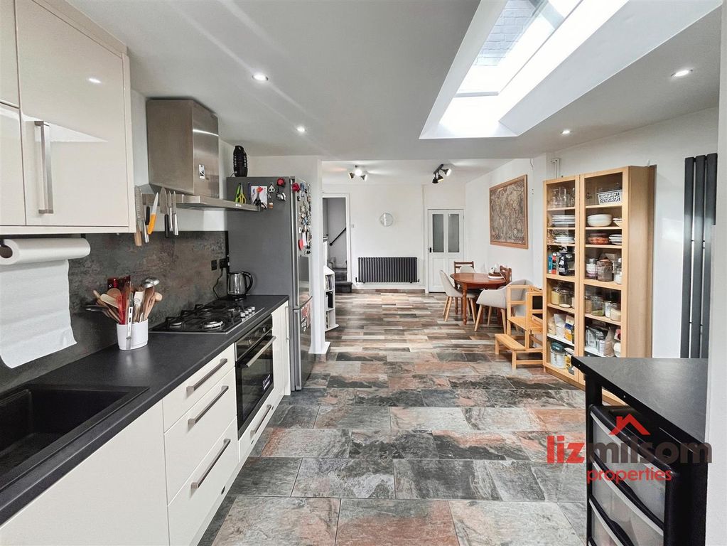 Property photo 2 of 33 c67161d4-Img_8153.Jpg