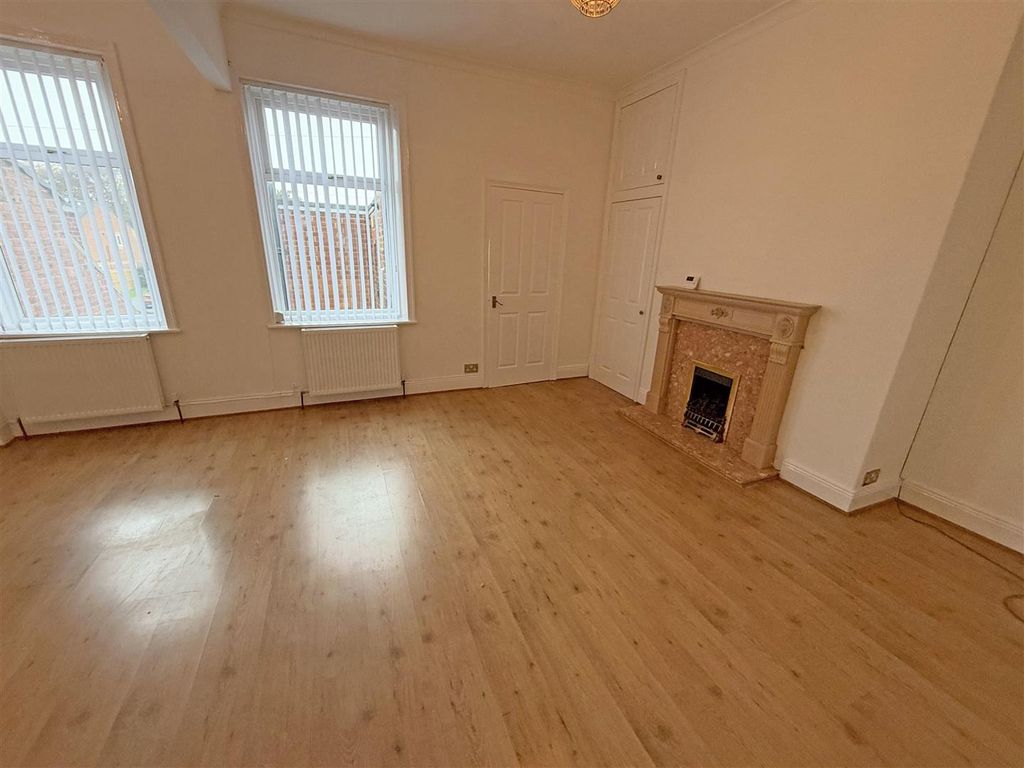 Property photo 3 of 8 Living Room A2.Jpg