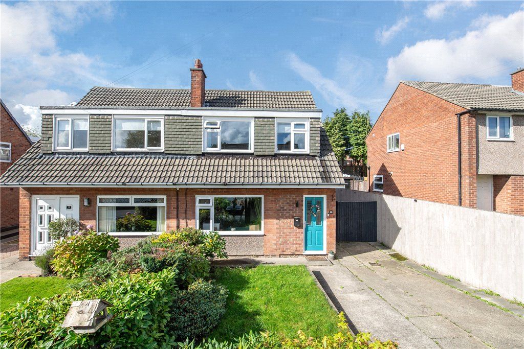 Property photo 1 of 18 Bosworth Close