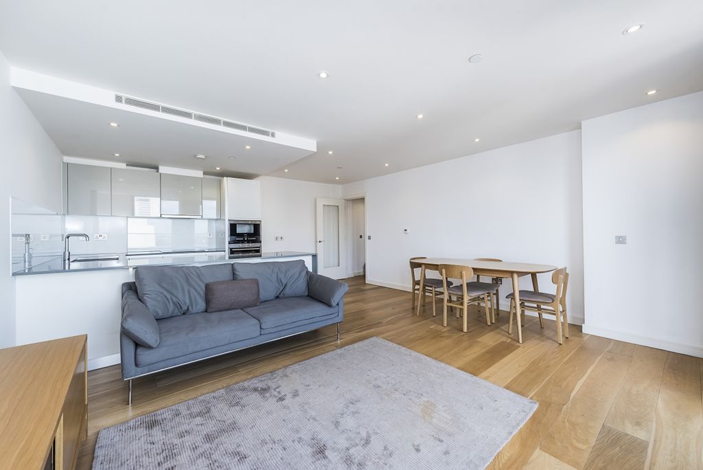 Property photo 1 of 11 Regents Wharf