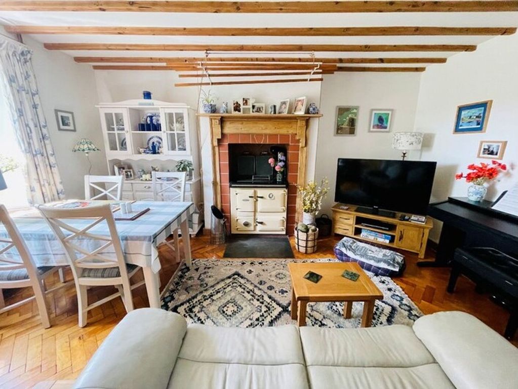 Property photo 3 of 24