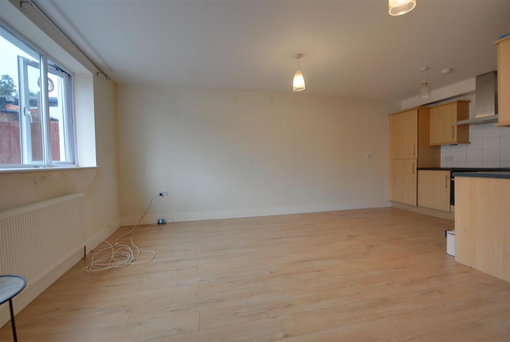 Property photo 3 of 5 Dsc_0061-Dsc_0063.Jpg