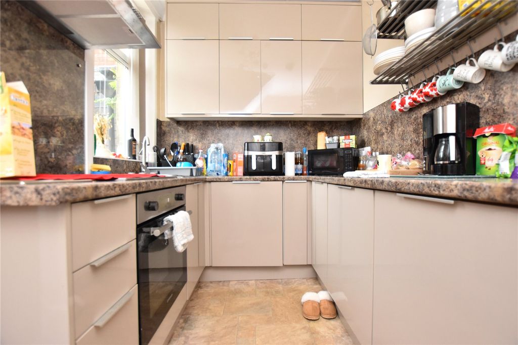 Property photo 3 of 15 Picture No. 08