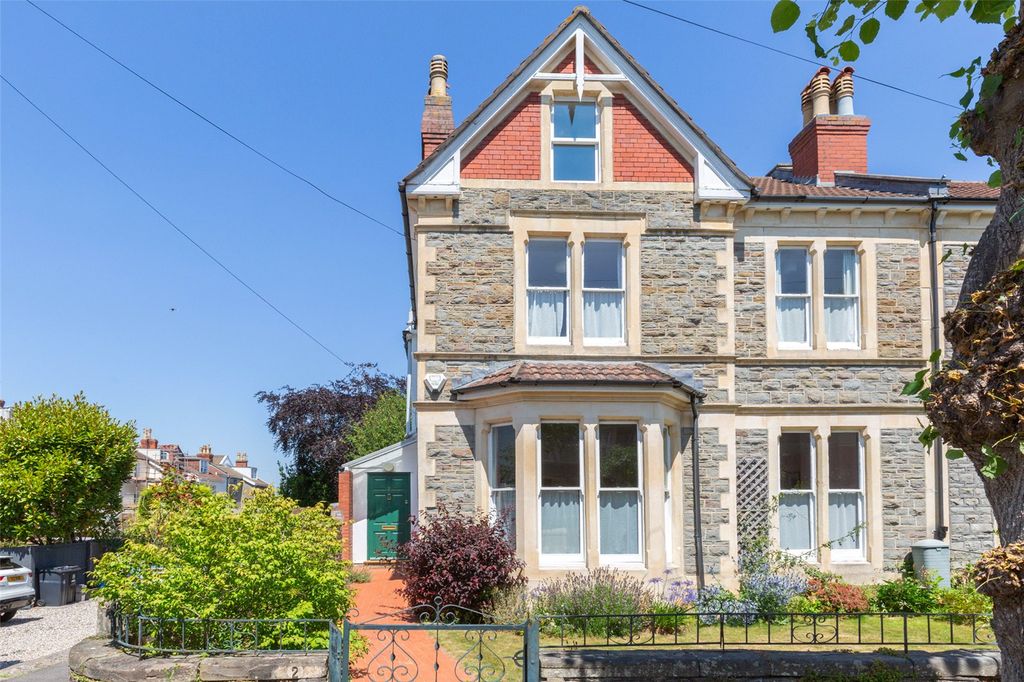 Property photo 1 of 35 Picture No. 38