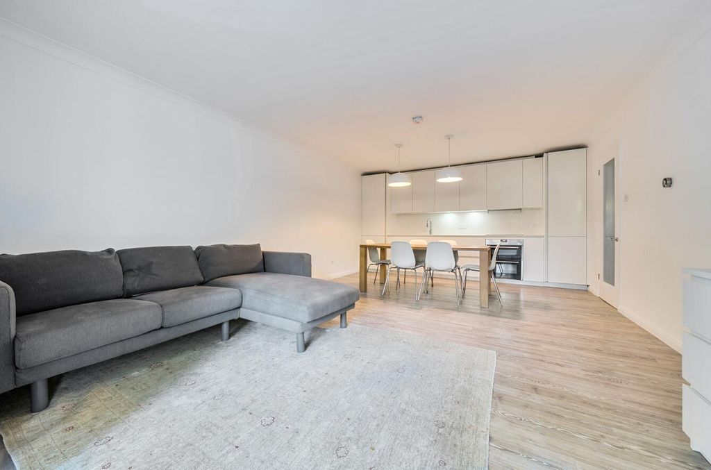 Property photo 3 of 25 1360786-8-68Da513Ac47Ca.Jpg